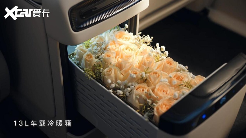 岚图泰山X8内饰首曝多项首发黑科技五座新王加冕(图2)