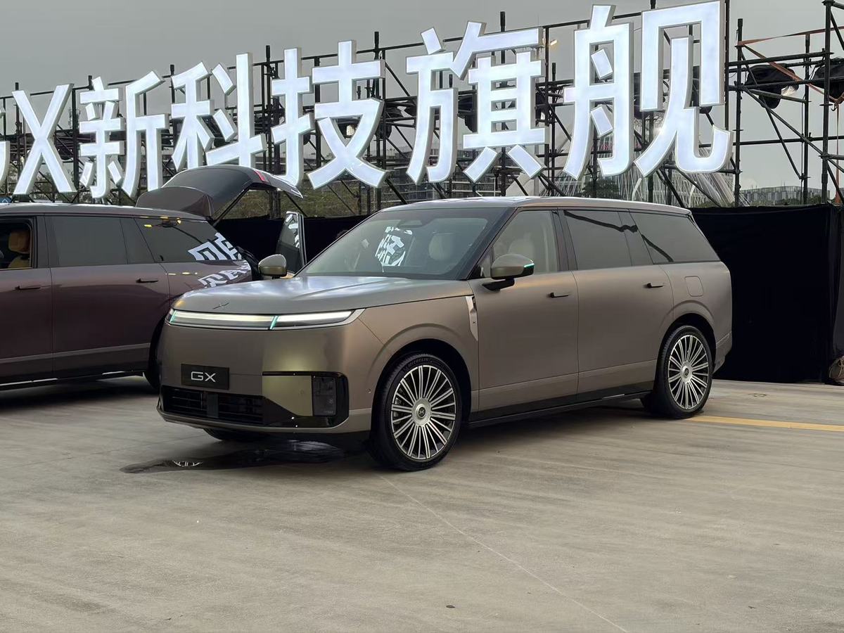 小鹏GX开启预售3998万元增程纯电双动力布局