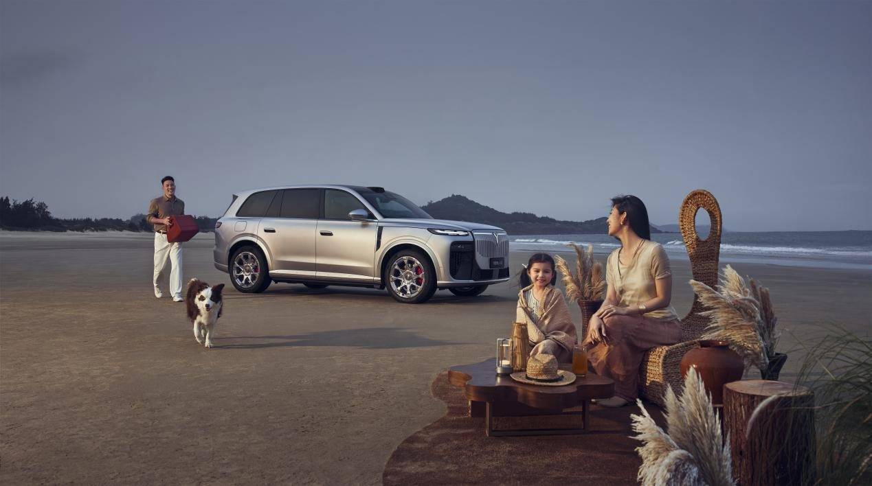 五座新王就位！岚图泰山X8预售3029万起家用SUV直接迈入30时代(图8)